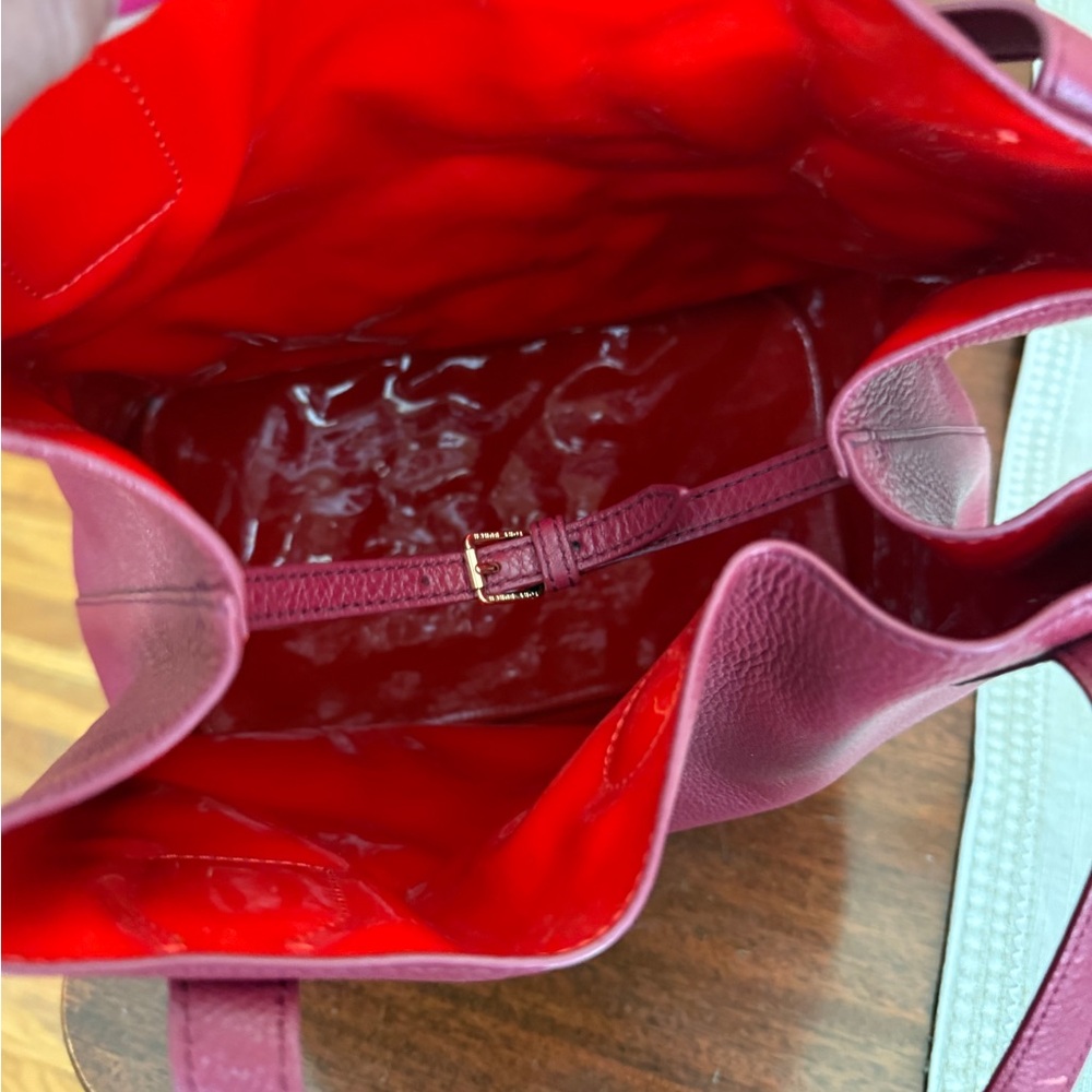 Tory Burch Cherry Red Leather  bucket bag Tote - Picture 3 of 9